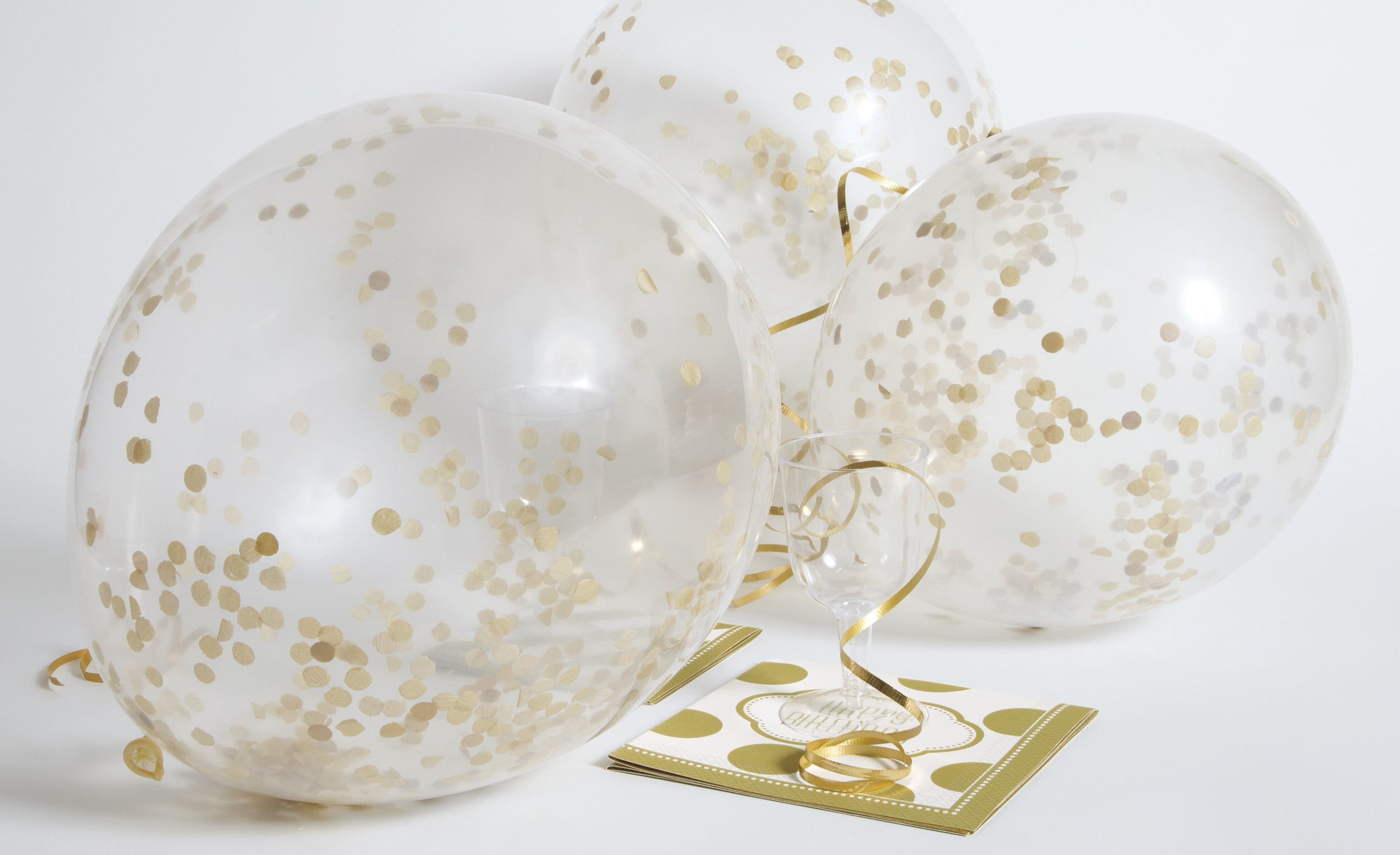 6 ballons en latex avec confettis doré à l'intérieur