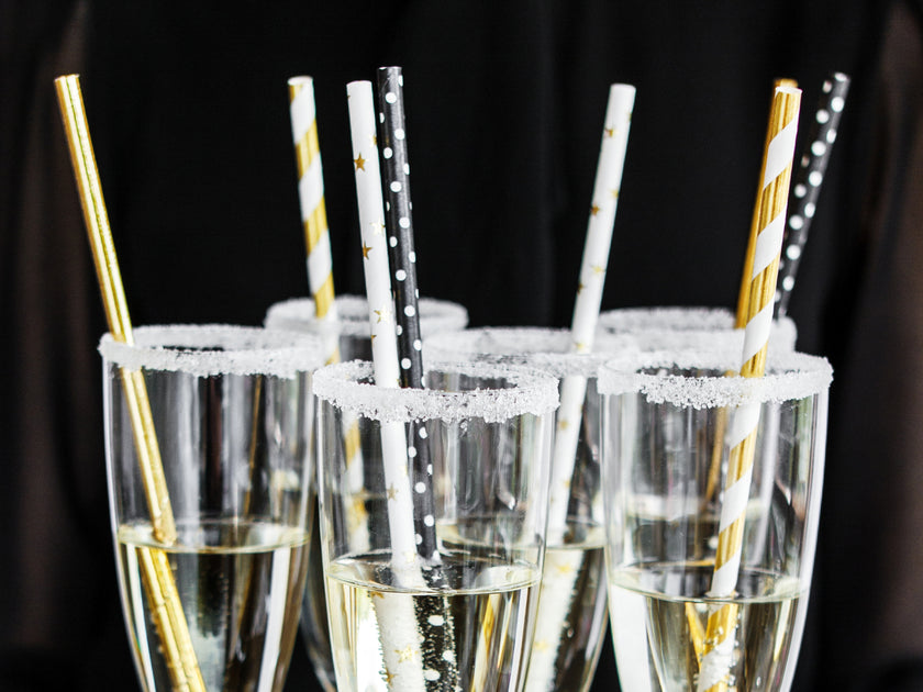 10 pailles blanches avec étoiles dorées en papier - Happy New Year Collection