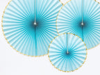 3 rosaces en papier bleu ciel avec bord doré - Yummy