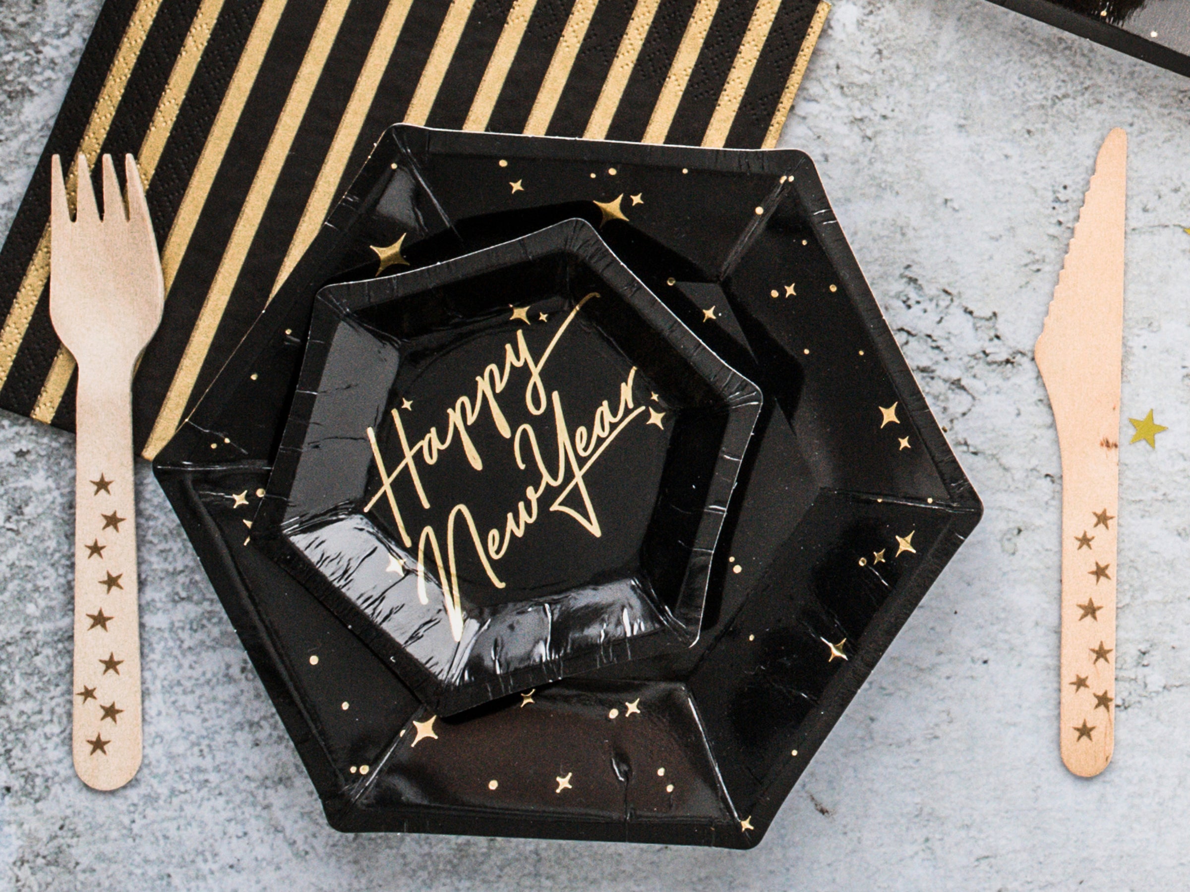18 couverts avec étoiles dorées en bois - New Year’s Eve Collection