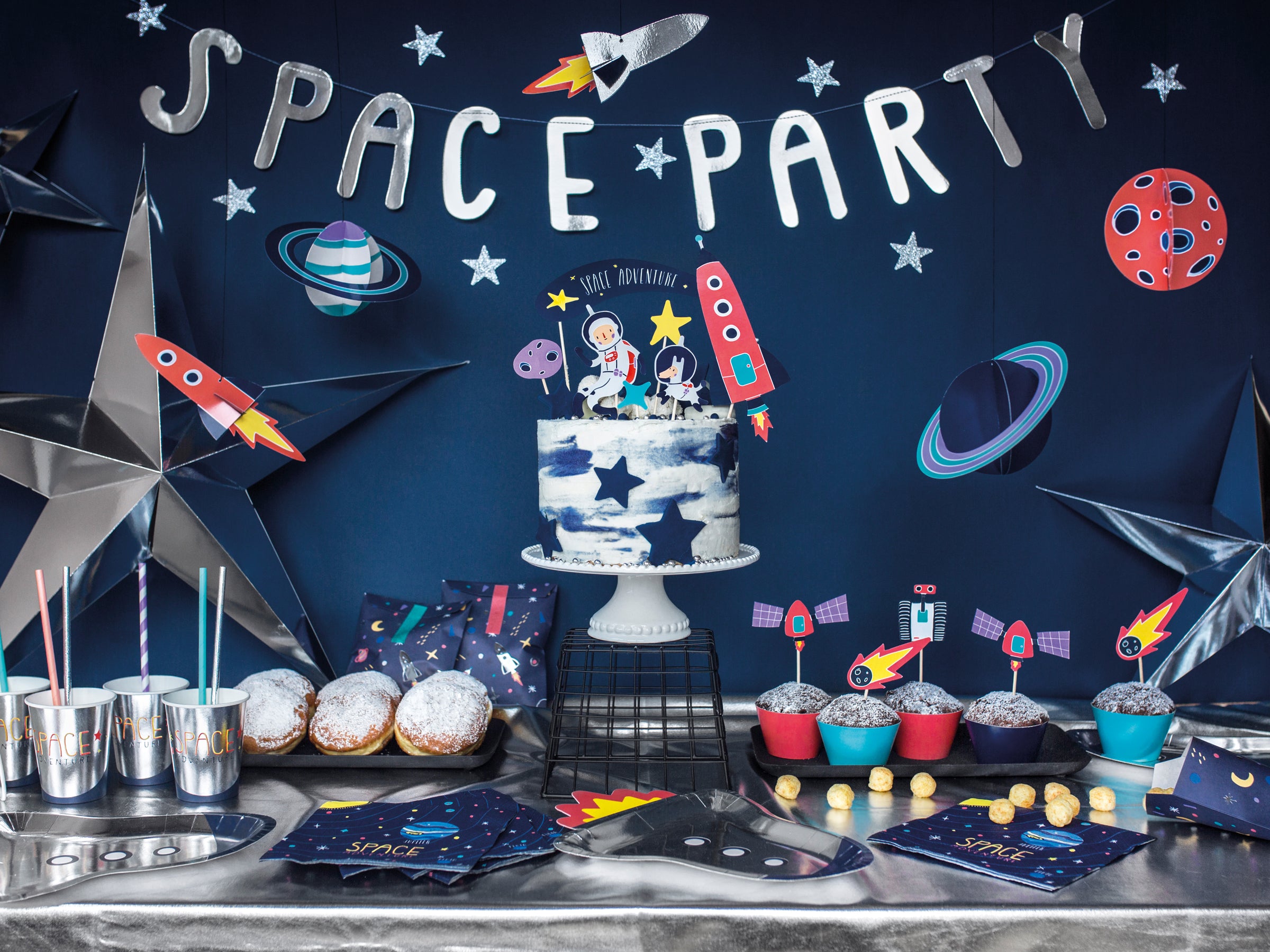 6 assiettes argentées en forme de fusée en carton - Space Party
