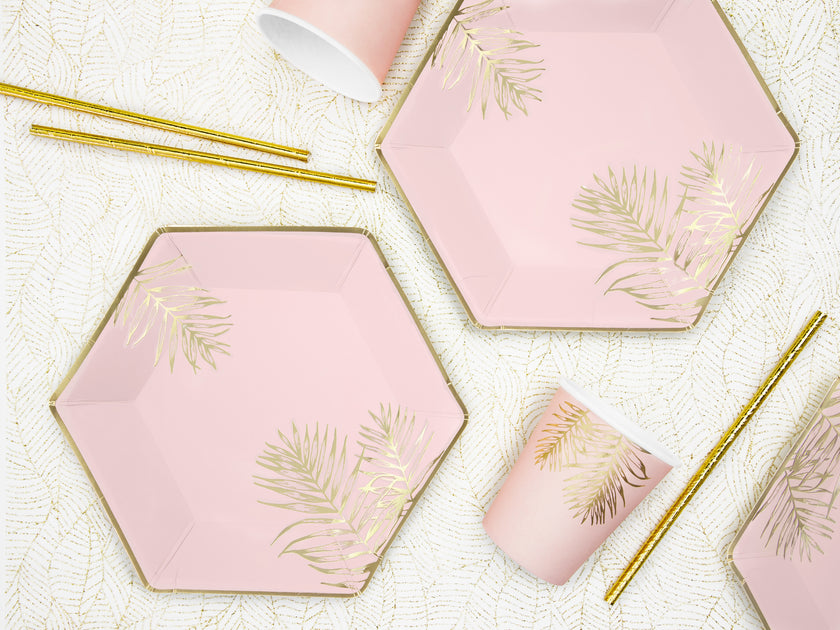 6 assiettes pentagonales roses avec feuilles dorées en carton