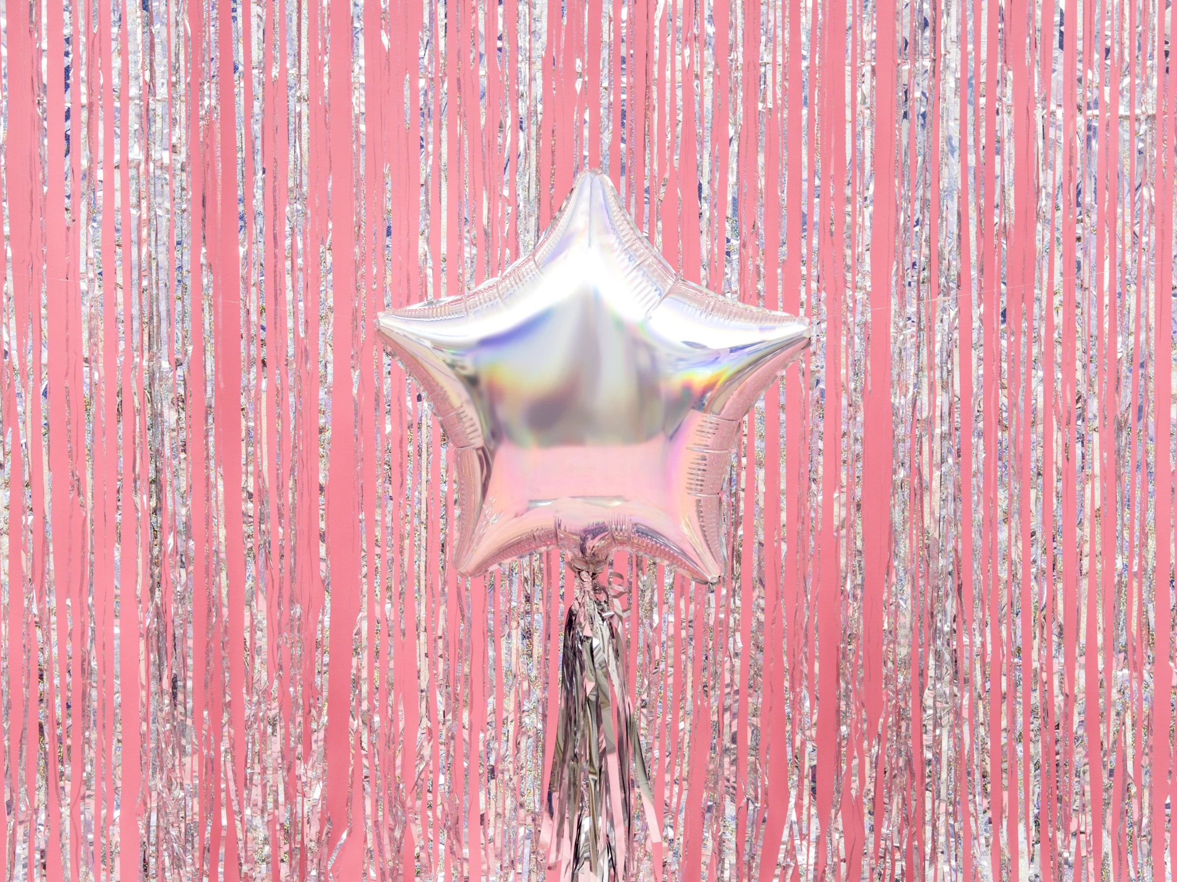Ballon aluminium en forme d'étoile iridescente