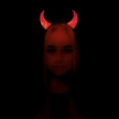 SERRE TÊTE CORNE DIABLE ROUGE LUMINEUX