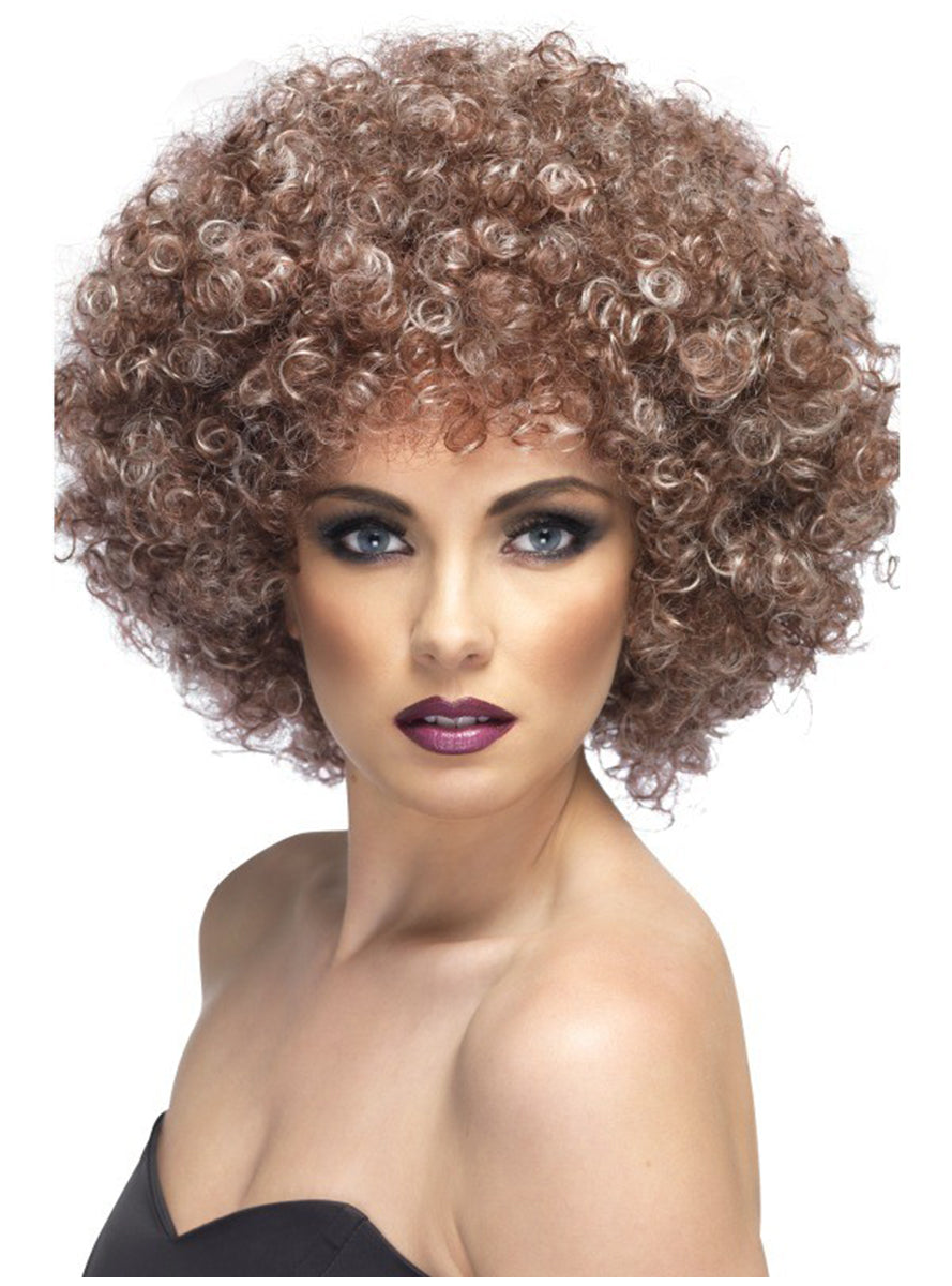 Perruque marron clair afro super grande