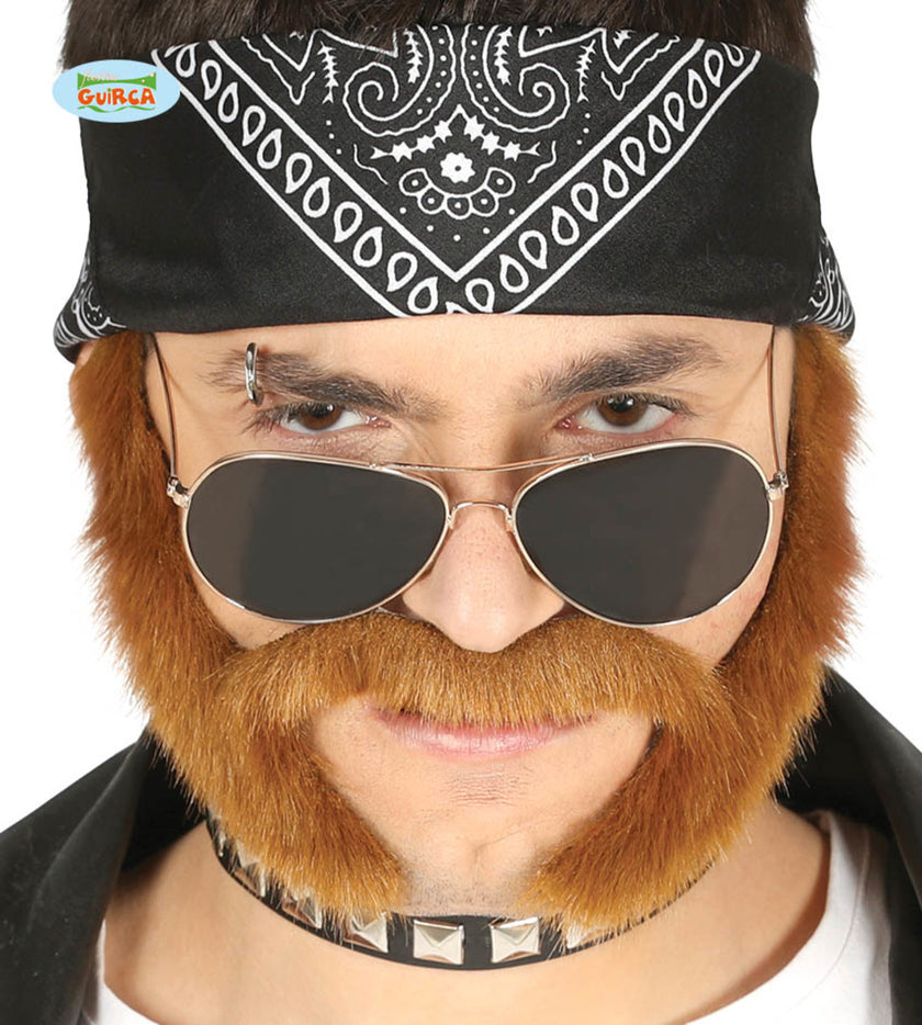 Moustache et favoris motard châtains