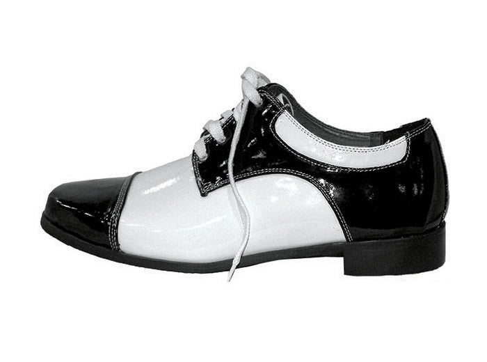 paire de chaussures vernies noire & blanche pointure 44-45