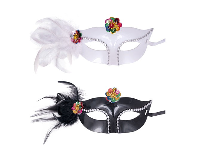 masque avec fleurs et plume blanc