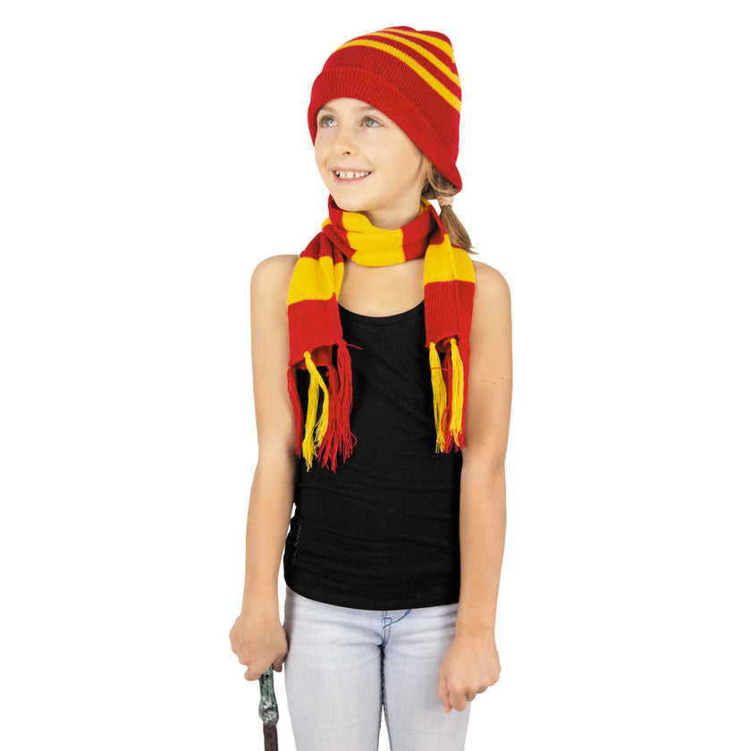 BONNET ET ÉCHARPE RAYÉS EN TRICOT