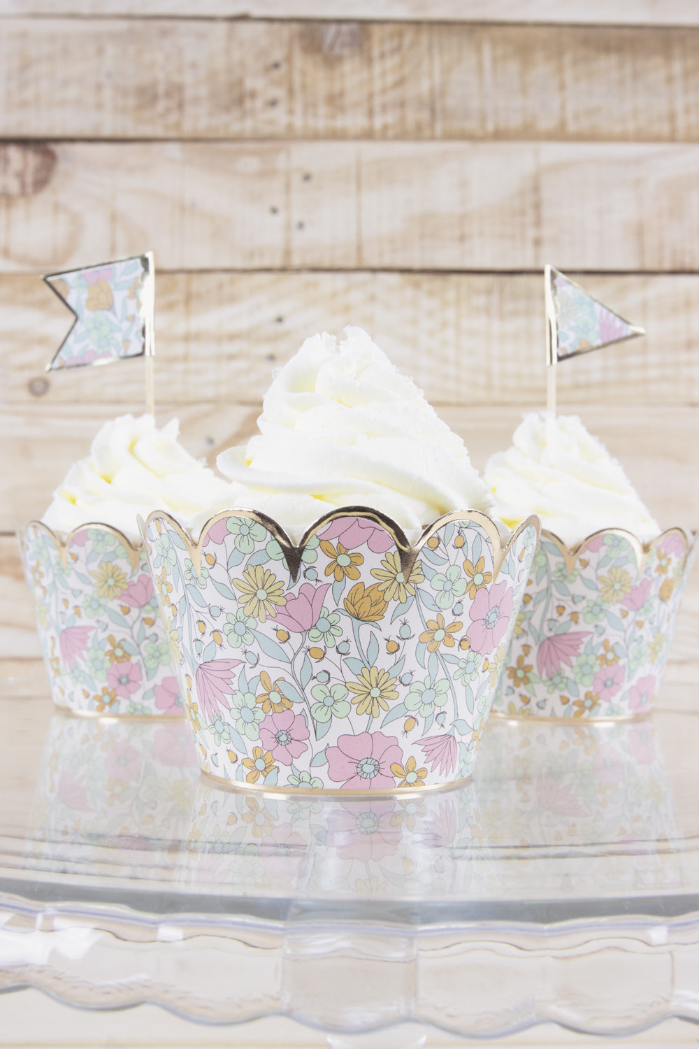 CUPCAKE WRAPPERS SHABBY X 6